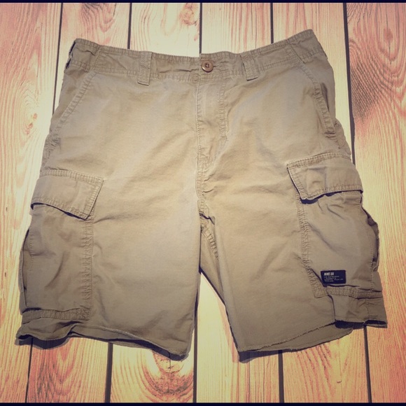 cargo pants nike sb